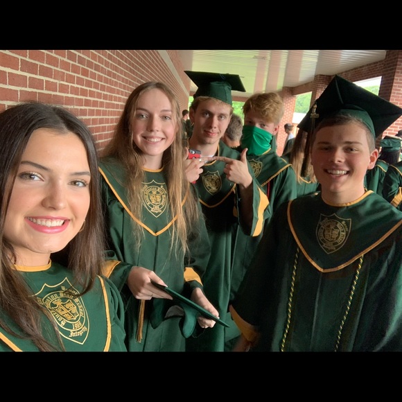 Meet your Posher, Alex - Picture 4 of 6